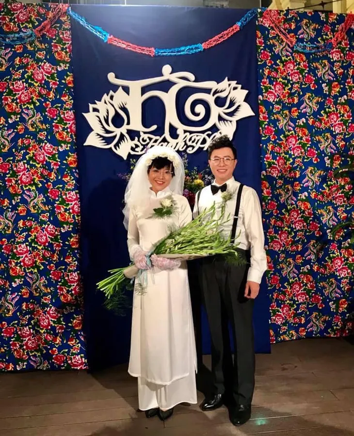 MC Thảo Vân gây sốc khi công bố bộ ảnh cưới thời bao cấp - Ảnh 5. MC Thảo Vân gây sốc khi công bố bộ ảnh cưới thời bao cấp - Ảnh 5.