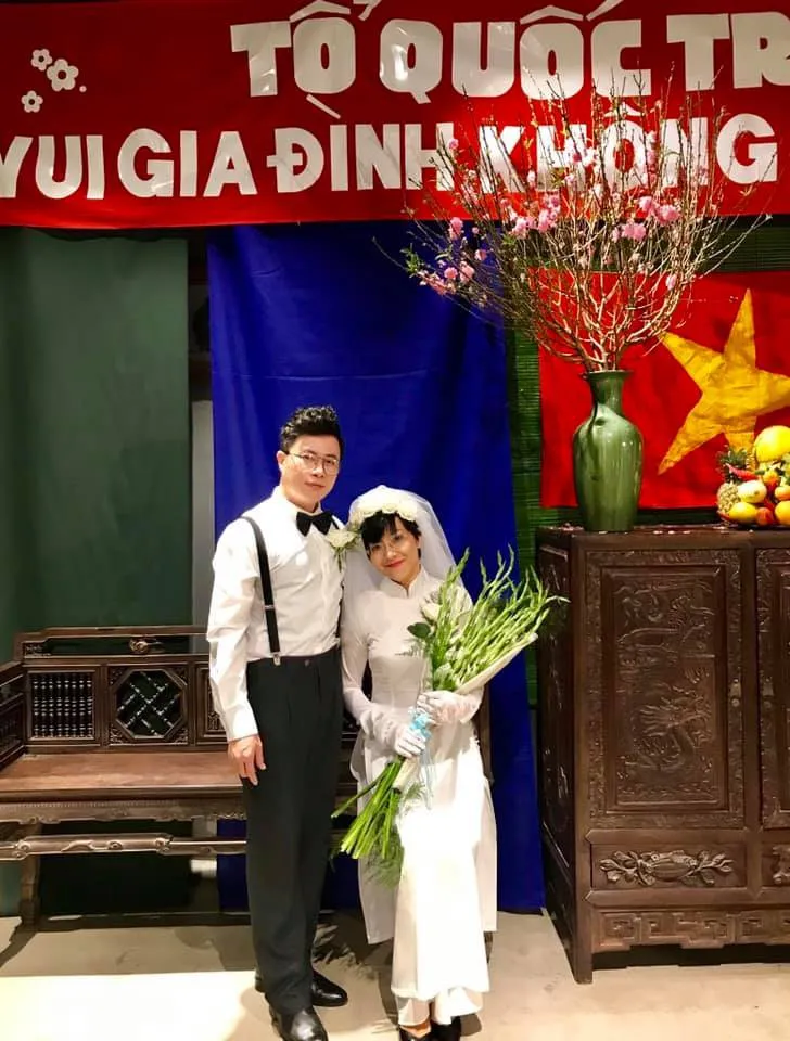 MC Thảo Vân gây sốc khi công bố bộ ảnh cưới thời bao cấp - Ảnh 6. MC Thảo Vân gây sốc khi công bố bộ ảnh cưới thời bao cấp - Ảnh 6.
