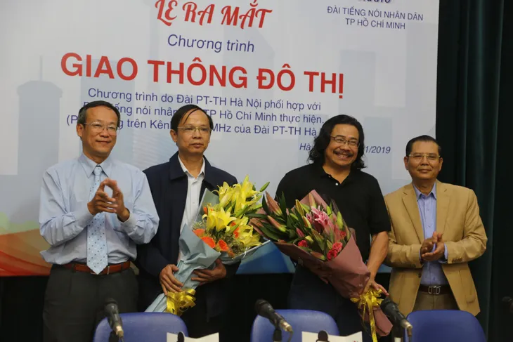 Ra mắt kênh phát thanh Giao thông đô thị FM90 - Ảnh 4. Ra mắt kênh phát thanh Giao thông đô thị FM90 - Ảnh 4.