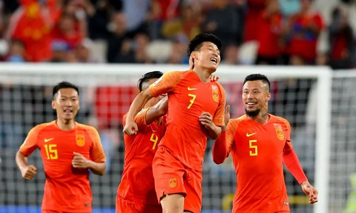 Asian Cup 2019: Điểm tên 10 đại diện đã giành quyền vào vòng 1/8 - Ảnh 1. Asian Cup 2019: Điểm tên 10 đại diện đã giành quyền vào vòng 1/8 - Ảnh 1.