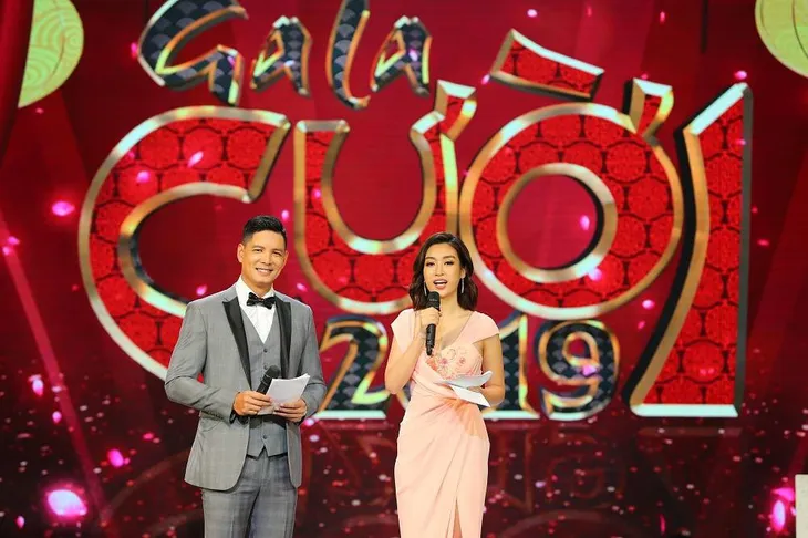 Hé lộ sân khấu hoành tráng đậm sắc xuân của Gala Cười 2019 - Ảnh 1. Hé lộ sân khấu hoành tráng đậm sắc xuân của Gala Cười 2019 - Ảnh 1.