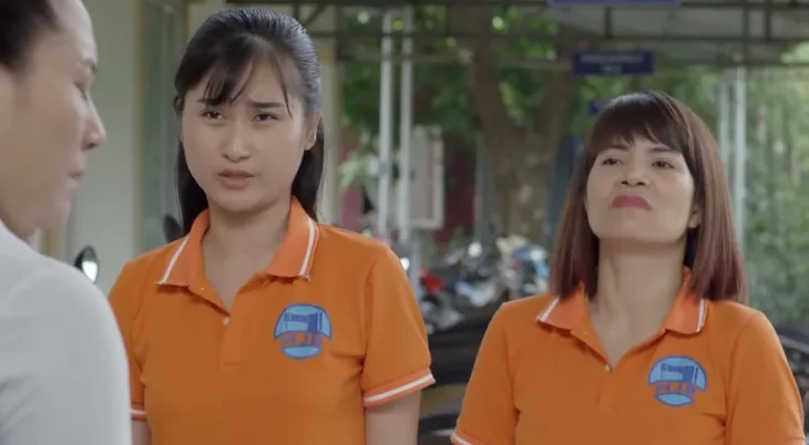 Bạn gái tiền vệ Huy Hùng làm công nhân may trong Những cô gái trong thành phố - Ảnh 2. Bạn gái tiền vệ Huy Hùng làm công nhân may trong Những cô gái trong thành phố - Ảnh 2.