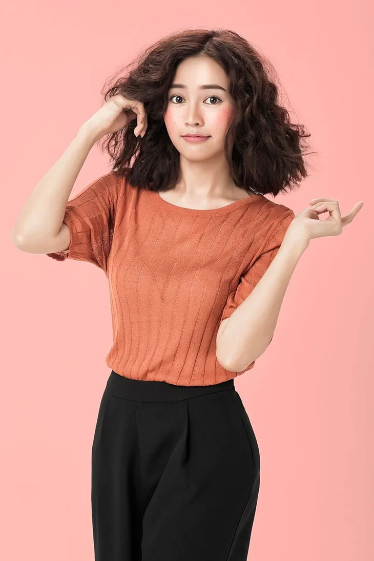 Hé lộ tạo hình 4 nhân vật chính phim Mối tình đầu của tôi không thua kém bản Hàn Quốc - Ảnh 2. Hé lộ tạo hình 4 nhân vật chính phim Mối tình đầu của tôi không thua kém bản Hàn Quốc - Ảnh 2.