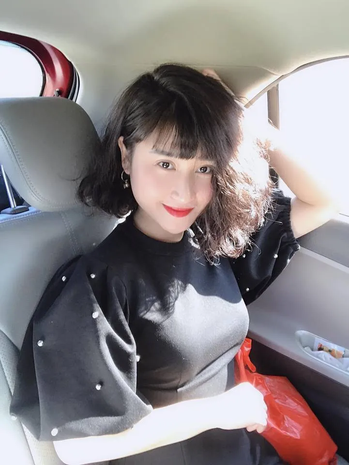 Bạn gái tiền vệ Huy Hùng làm công nhân may trong Những cô gái trong thành phố - Ảnh 7. Bạn gái tiền vệ Huy Hùng làm công nhân may trong Những cô gái trong thành phố - Ảnh 7.