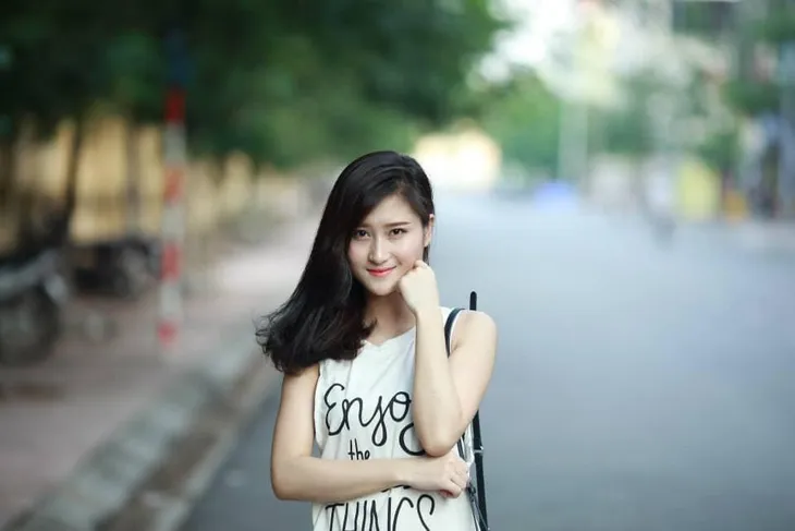 Bạn gái tiền vệ Huy Hùng làm công nhân may trong Những cô gái trong thành phố - Ảnh 5. Bạn gái tiền vệ Huy Hùng làm công nhân may trong Những cô gái trong thành phố - Ảnh 5.