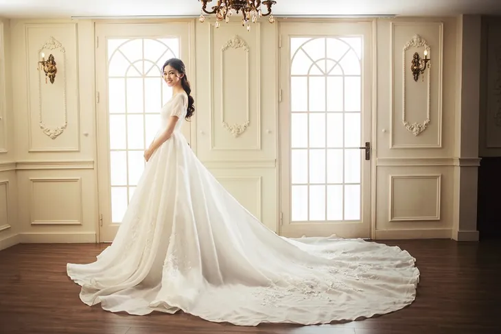 Á hậu Thanh Tú tung ảnh cưới hậu kết hôn với chồng đại gia - Ảnh 13. Á hậu Thanh Tú tung ảnh cưới hậu kết hôn với chồng đại gia - Ảnh 13.