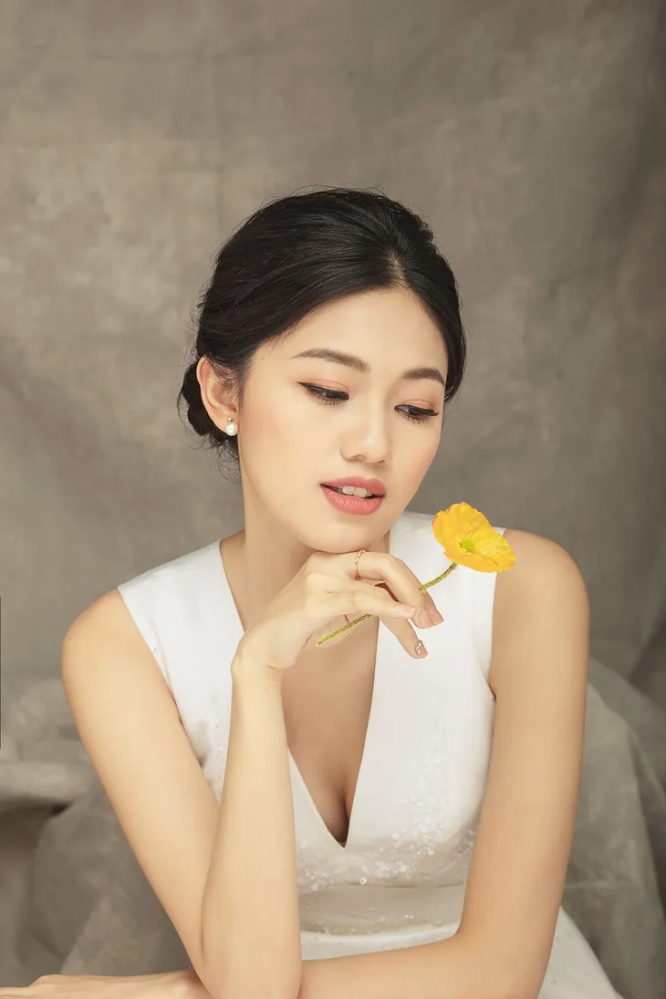 Á hậu Thanh Tú tung ảnh cưới hậu kết hôn với chồng đại gia - Ảnh 3. Á hậu Thanh Tú tung ảnh cưới hậu kết hôn với chồng đại gia - Ảnh 3.