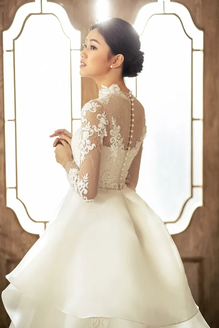 Á hậu Thanh Tú tung ảnh cưới hậu kết hôn với chồng đại gia - Ảnh 4. Á hậu Thanh Tú tung ảnh cưới hậu kết hôn với chồng đại gia - Ảnh 4.