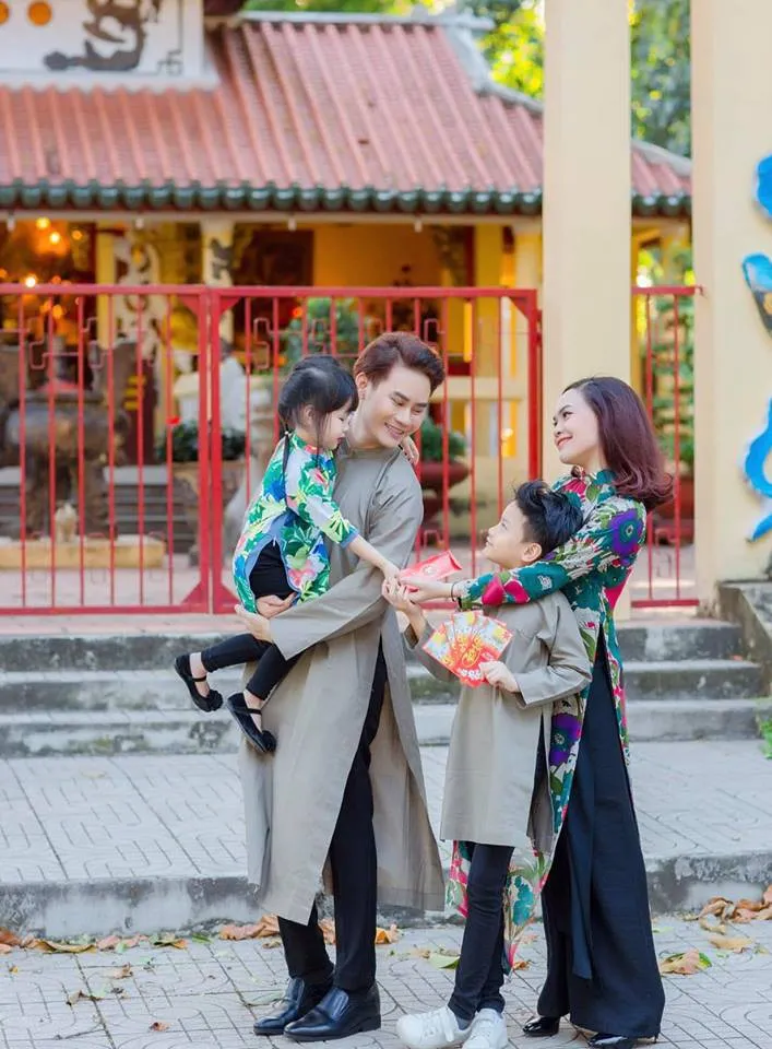MC Hồng Phúc bật mí bí quyết chọn áo dài cho cả gia đình ngày Tết - Ảnh 3. MC Hồng Phúc bật mí bí quyết chọn áo dài cho cả gia đình ngày Tết - Ảnh 3.