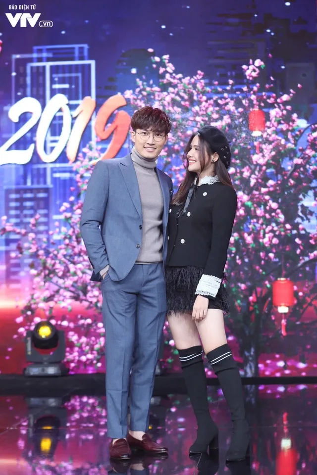Phanh Lee làm người tình mùa đông ngọt ngào bên Đình Tú - Ảnh 8. Phanh Lee làm người tình mùa đông ngọt ngào bên Đình Tú - Ảnh 8.