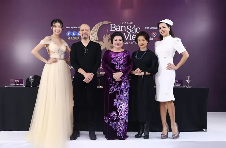 Bạn gái Trọng Đại gây chú ý tại sơ khảo Hoa hậu Bản sắc Việt toàn cầu 2019 - Ảnh 12. Bạn gái Trọng Đại gây chú ý tại sơ khảo Hoa hậu Bản sắc Việt toàn cầu 2019 - Ảnh 12.