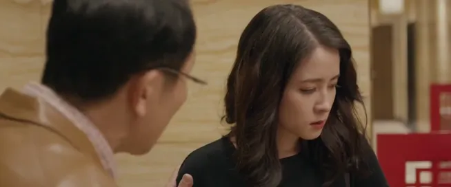 Chạy trốn thanh xuân - Tập 17: Bộ mặt đểu giả của ông Hoài cuối cùng cũng bị cả làng biết - Ảnh 1. Chạy trốn thanh xuân - Tập 17: Bộ mặt đểu giả của ông Hoài cuối cùng cũng bị cả làng biết - Ảnh 1.