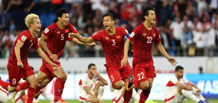 Asian Cup 2019: Xem trực tiếp trận đấu Việt Nam – Nhật Bản bằng cách nào? - Ảnh 1. Asian Cup 2019: Xem trực tiếp trận đấu Việt Nam – Nhật Bản bằng cách nào? - Ảnh 1.