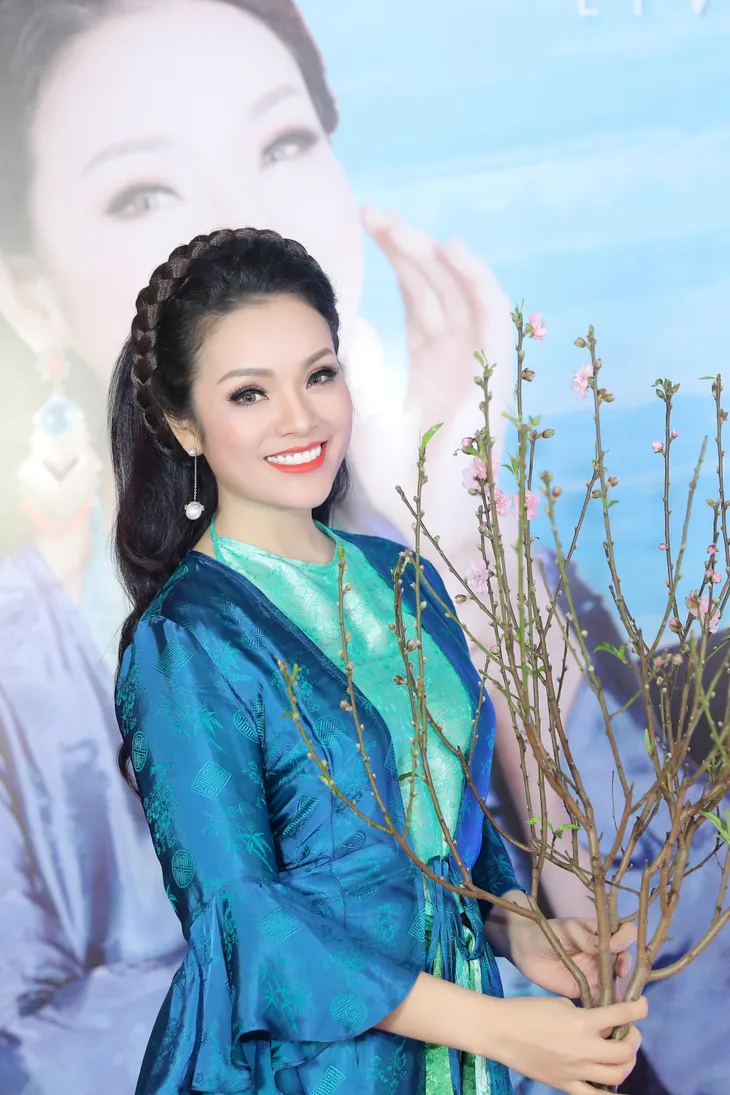 Ca sĩ Tân Nhàn tự tin làm liveshow không cần chiêu trò - Ảnh 3. Ca sĩ Tân Nhàn tự tin làm liveshow không cần chiêu trò - Ảnh 3.