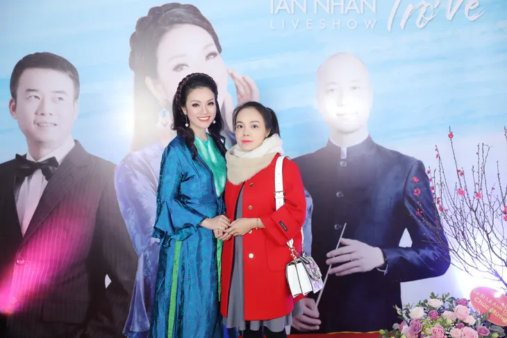 Ca sĩ Tân Nhàn tự tin làm liveshow không cần chiêu trò - Ảnh 5. Ca sĩ Tân Nhàn tự tin làm liveshow không cần chiêu trò - Ảnh 5.