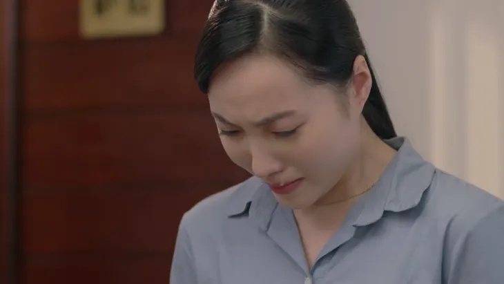 Những cô gái trong thành phố - Tập 12: Rượu mời không uống, Trúc bị ép uống rượu phạt - Ảnh 2. Những cô gái trong thành phố - Tập 12: Rượu mời không uống, Trúc bị ép uống rượu phạt - Ảnh 2.