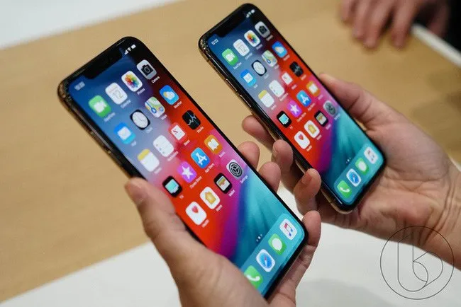Tại Mỹ, tất cả đã sai bét với iPhone XR - Ảnh 2. Tại Mỹ, tất cả đã sai bét với iPhone XR - Ảnh 2.