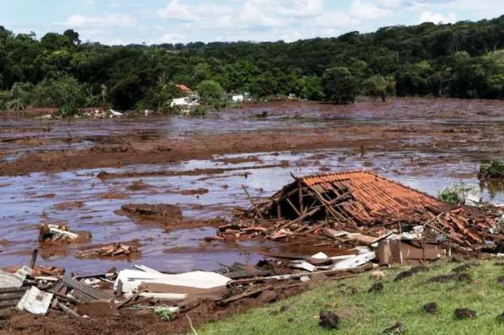 Brazil: Nỗ lực tìm kiếm hơn 300 người mất tích do vỡ đập - Ảnh 4. Brazil: Nỗ lực tìm kiếm hơn 300 người mất tích do vỡ đập - Ảnh 4.