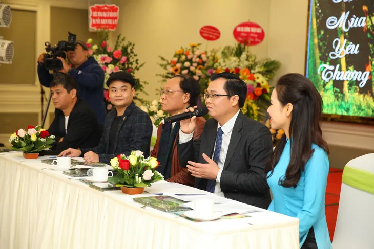 Nhạc sỹ Trần Hùng ra mắt Album đầu tay Bốn mùa yêu thương - Ảnh 2. Nhạc sỹ Trần Hùng ra mắt Album đầu tay Bốn mùa yêu thương - Ảnh 2.