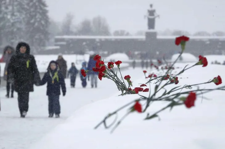 Nga kỷ niệm 75 năm chiến thắng Leningrad - Ảnh 6. Nga kỷ niệm 75 năm chiến thắng Leningrad - Ảnh 6.