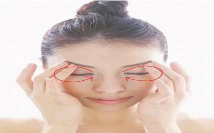 Bí kíp đơn giản xóa nếp nhăn vùng mắt - Ảnh 4. Bí kíp đơn giản xóa nếp nhăn vùng mắt - Ảnh 4.