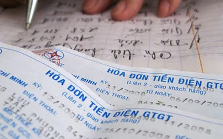 Bộ Công Thương yêu cầu phúc tra hóa đơn tiền điện tăng 30% trở lên - Ảnh 1. Bộ Công Thương yêu cầu phúc tra hóa đơn tiền điện tăng 30% trở lên - Ảnh 1.