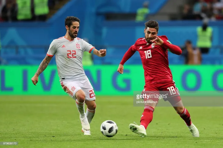 Asian Cup 2019: Cầu thủ đắt giá nhất ĐT Iran vắng mặt ở vòng bảng vì chấn thương - Ảnh 1. Asian Cup 2019: Cầu thủ đắt giá nhất ĐT Iran vắng mặt ở vòng bảng vì chấn thương - Ảnh 1.