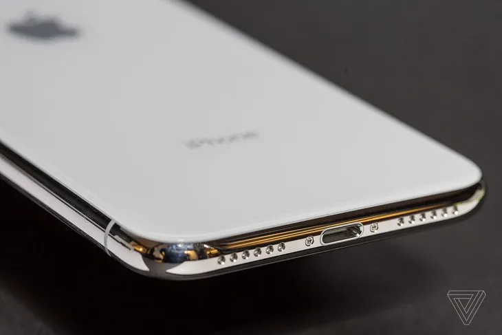 iPhone ế chỏng chơ song Apple đã nhìn thấy ánh sáng cuối đường hầm - Ảnh 1. iPhone ế chỏng chơ song Apple đã nhìn thấy ánh sáng cuối đường hầm - Ảnh 1.
