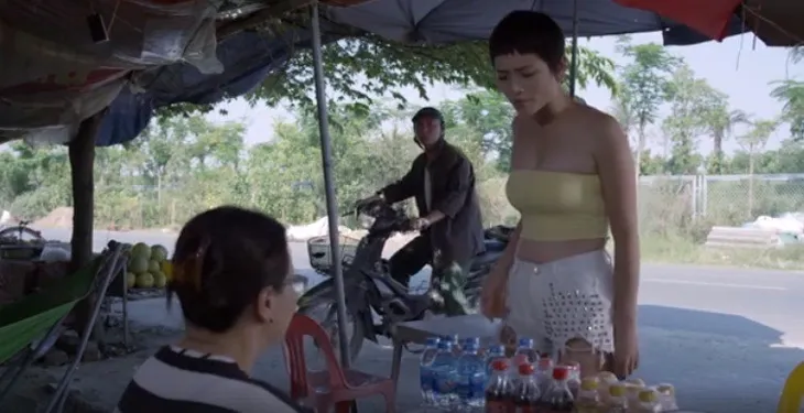 Những cô gái trong thành phố - Tập 14: Mai cắn răng đồng ý lấy ông Khanh - Ảnh 4. Những cô gái trong thành phố - Tập 14: Mai cắn răng đồng ý lấy ông Khanh - Ảnh 4.