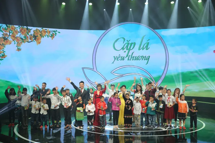 Gala Cặp lá yêu thương - Tết an bình: Ươm mầm hạnh phúc - Ảnh 13. Gala Cặp lá yêu thương - Tết an bình: Ươm mầm hạnh phúc - Ảnh 13.