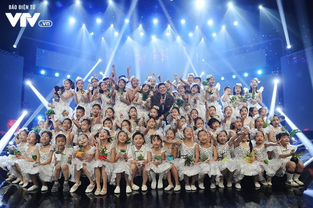 Đón Tết cùng VTV: Trọng Hiếu tham gia cùng hàng trăm vũ công và giọng ca nhí - Ảnh 2. Đón Tết cùng VTV: Trọng Hiếu tham gia cùng hàng trăm vũ công và giọng ca nhí - Ảnh 2.