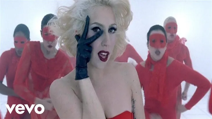 Lady Gaga lần đầu sở hữu MV tỉ view - Ảnh 2. Lady Gaga lần đầu sở hữu MV tỉ view - Ảnh 2.