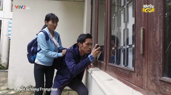 Hoa cúc vàng trong bão: Mới tập đầu, nữ chính đã gây thù chuốc oán với công ty trà - Ảnh 3. Hoa cúc vàng trong bão: Mới tập đầu, nữ chính đã gây thù chuốc oán với công ty trà - Ảnh 3.