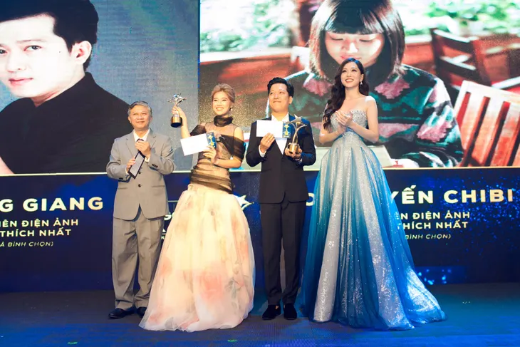Á hậu Phương Nga đẹp như công chúa tại lễ trao giải điện ảnh - Ảnh 2. Á hậu Phương Nga đẹp như công chúa tại lễ trao giải điện ảnh - Ảnh 2.