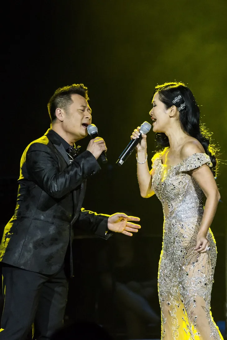 Live concert “Đánh thức tầm xuân” khai màn ấn tượng tại TP.HCM - Ảnh 2. Live concert “Đánh thức tầm xuân” khai màn ấn tượng tại TP.HCM - Ảnh 2.