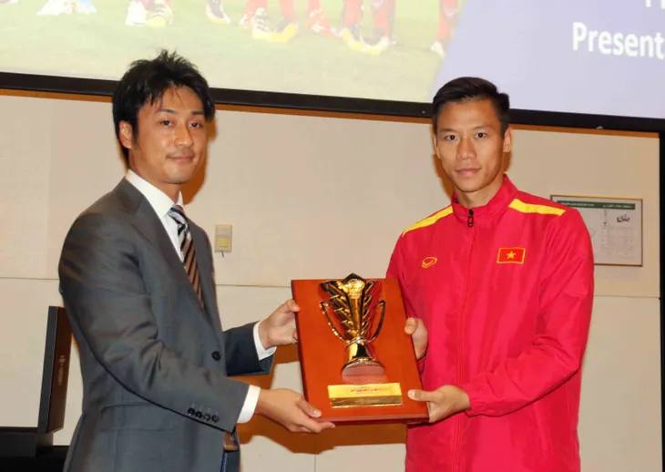 AFC họp với ĐT Việt Nam trước VCK Asian Cup 2019: Nắm vững luật là một lợi thế - Ảnh 10. AFC họp với ĐT Việt Nam trước VCK Asian Cup 2019: Nắm vững luật là một lợi thế - Ảnh 10.