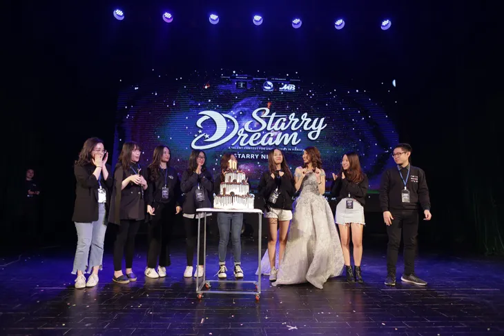 Starry Night - Đêm hội bùng nổ cảm xúc của sinh viên Hà Thành - Ảnh 10. Starry Night - Đêm hội bùng nổ cảm xúc của sinh viên Hà Thành - Ảnh 10.