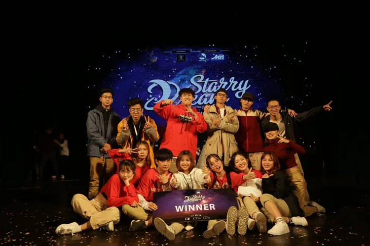 Starry Night - Đêm hội bùng nổ cảm xúc của sinh viên Hà Thành - Ảnh 7. Starry Night - Đêm hội bùng nổ cảm xúc của sinh viên Hà Thành - Ảnh 7.