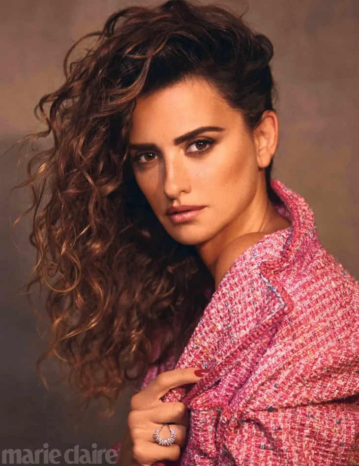 Đứng hình với nhan sắc của bông hồng Tây Ban Nha Penelope Cruz - Ảnh 2. Đứng hình với nhan sắc của bông hồng Tây Ban Nha Penelope Cruz - Ảnh 2.