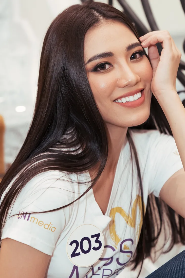 Hot girl đóng mòng biển Về nhà đi con lọt Top 60 Hoa hậu Hoàn vũ Việt Nam 2019 - Ảnh 2. Hot girl đóng mòng biển Về nhà đi con lọt Top 60 Hoa hậu Hoàn vũ Việt Nam 2019 - Ảnh 2.