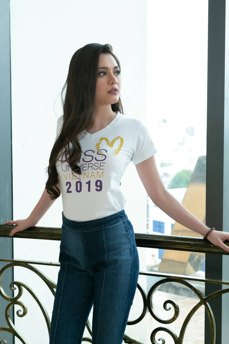Hot girl đóng mòng biển Về nhà đi con lọt Top 60 Hoa hậu Hoàn vũ Việt Nam 2019 - Ảnh 10. Hot girl đóng mòng biển Về nhà đi con lọt Top 60 Hoa hậu Hoàn vũ Việt Nam 2019 - Ảnh 10.