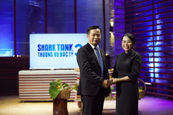 Shark Tank Việt Nam: “Mẹ bỉm sữa” khiến Shark Việt, Linh tranh giành rót 5 tỷ đồng - Ảnh 7. Shark Tank Việt Nam: “Mẹ bỉm sữa” khiến Shark Việt, Linh tranh giành rót 5 tỷ đồng - Ảnh 7.