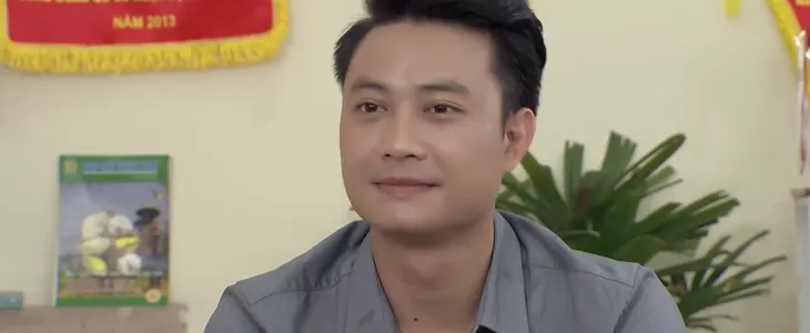 Những nhân viên gương mẫu - Tập 38: Chưa kịp làm lành với vợ, chồng Liên bất ngờ gặp tai nạn - Ảnh 4. Những nhân viên gương mẫu - Tập 38: Chưa kịp làm lành với vợ, chồng Liên bất ngờ gặp tai nạn - Ảnh 4.