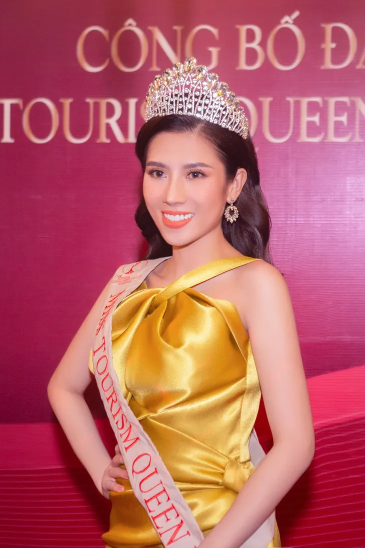 Á khôi Dương Yến Nhung đại diện Việt Nam dự thi Hoa hậu Du lịch thế giới 2019 - Ảnh 5. Á khôi Dương Yến Nhung đại diện Việt Nam dự thi Hoa hậu Du lịch thế giới 2019 - Ảnh 5.