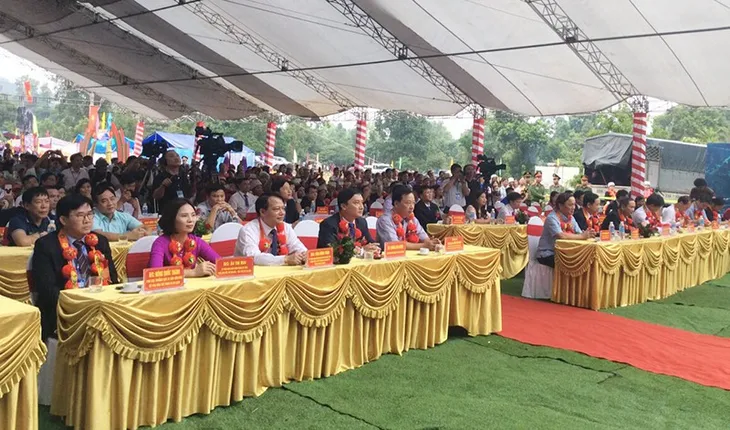 Công nhận Nghệ thuật trang trí trên trang phục truyền thống của người Dao đỏ là Di sản văn hóa phi vật thể quốc gia - Ảnh 1. Công nhận Nghệ thuật trang trí trên trang phục truyền thống của người Dao đỏ là Di sản văn hóa phi vật thể quốc gia - Ảnh 1.