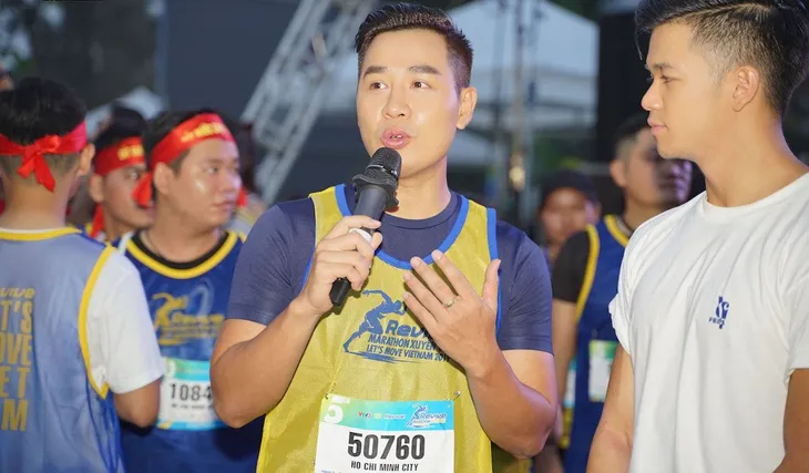 Minh Hằng cá tính tham gia chạy tại Revive Marathon xuyên Việt - Ảnh 6. Minh Hằng cá tính tham gia chạy tại Revive Marathon xuyên Việt - Ảnh 6.