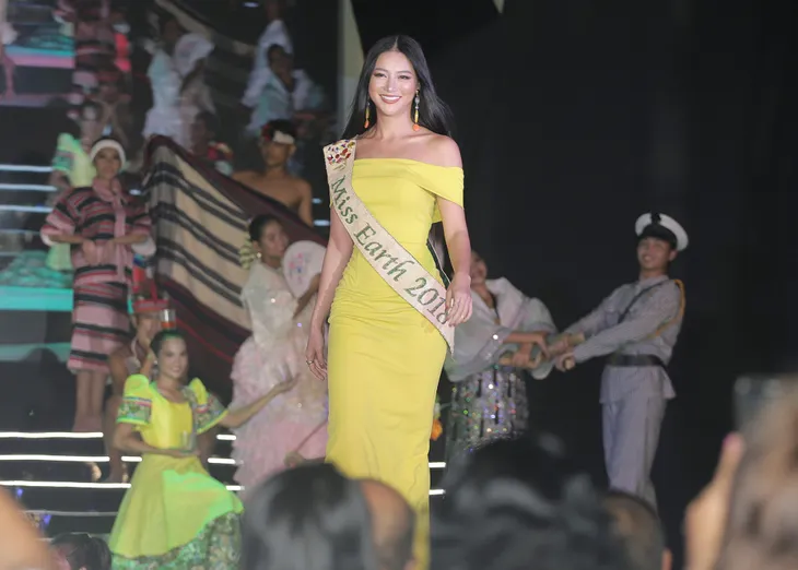 Phương Khánh “đốn tim” người hâm mộ khi xuất hiện cực xinh đẹp tại Miss Earth 2019 - Ảnh 2. Phương Khánh “đốn tim” người hâm mộ khi xuất hiện cực xinh đẹp tại Miss Earth 2019 - Ảnh 2.