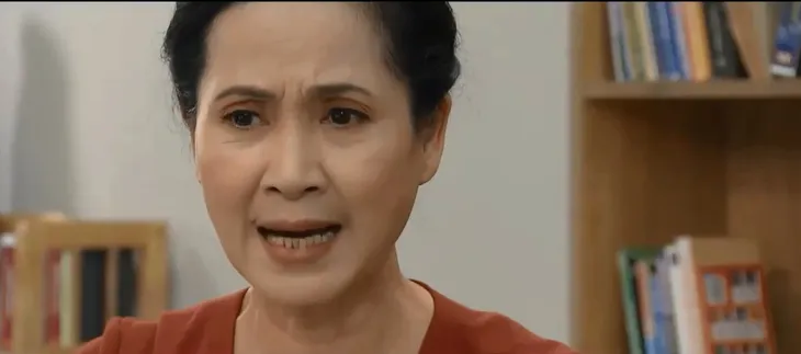Những nhân viên gương mẫu - Tập 40: Bà Như Ý nói Nguyệt man rợ khi chơi xấu Chi - Ảnh 3. Những nhân viên gương mẫu - Tập 40: Bà Như Ý nói Nguyệt man rợ khi chơi xấu Chi - Ảnh 3.