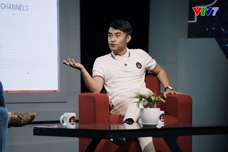 IELTS FACE-OFF số 6: Cựu VJ MTV Dustin Phúc Nguyễn từng có ý định từ bỏ sự nghiệp vì tuổi tác và gặp thất bại liên tiếp - Ảnh 1. IELTS FACE-OFF số 6: Cựu VJ MTV Dustin Phúc Nguyễn từng có ý định từ bỏ sự nghiệp vì tuổi tác và gặp thất bại liên tiếp - Ảnh 1.