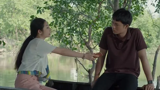 Bán chồng - Tập 26: Vui đòi ly hôn với Nương, bị ăn đòn vì cướp vợ con người khác - Ảnh 1. Bán chồng - Tập 26: Vui đòi ly hôn với Nương, bị ăn đòn vì cướp vợ con người khác - Ảnh 1.